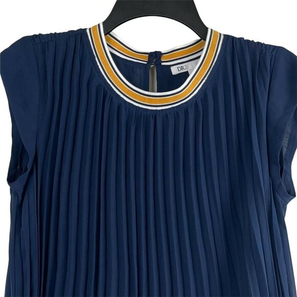 DR2 Women Navy Pleated Sleeveless With Striped Neckline Blouse Size XS - Picture 4 of 8